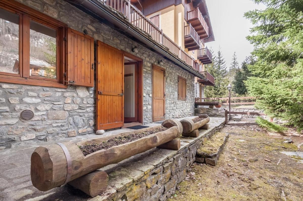 10 Min. Da Courmayeur Elegante Appartamento Pre-Saint-Didier Exterior photo
